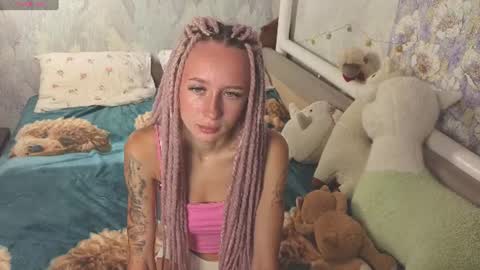 Luucy online show from August 7, 3:50 am