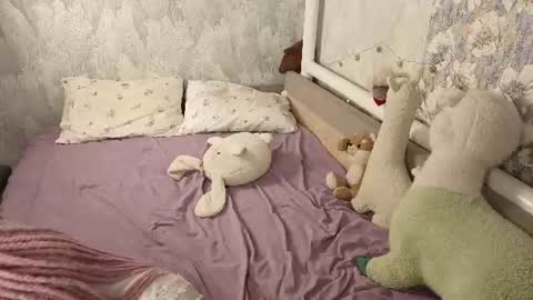 Luucy online show from August 13, 7:44 am