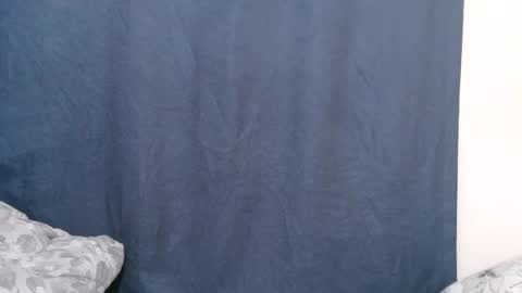 cute_lyn6 online show from August 12, 6:05 am