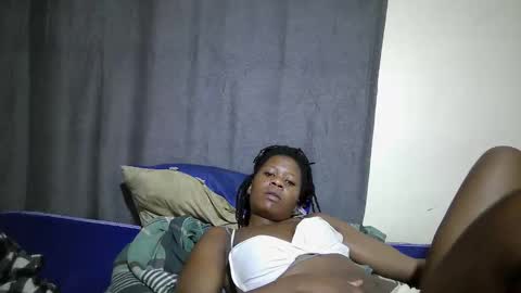 cute_melaninn online show from April 30, 9:12 am