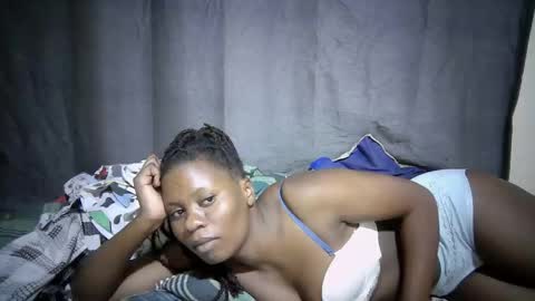 cute_melaninn online show from May 1, 8:57 pm