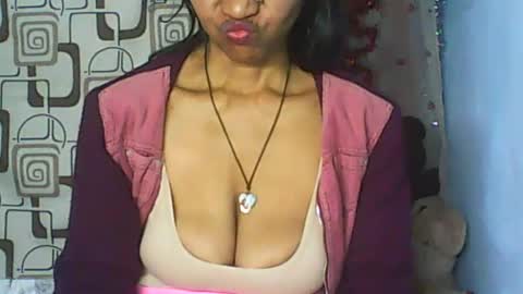 murielle online show from July 20, 7:28 pm