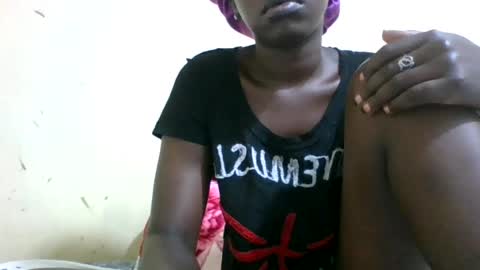 cute_saay online show from August 6, 4:06 pm