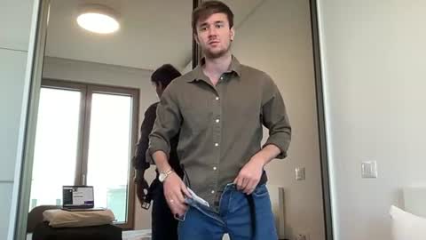 cute_skywalker online show from August 10, 8:27 am