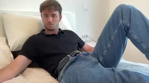 cute_skywalker online show from August 10, 9:33 am