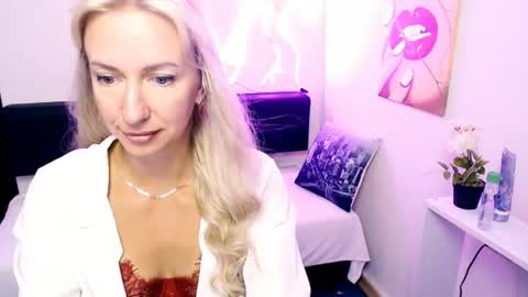 cute_smile_shy online show from July 26, 6:40 am