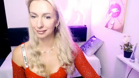 cute_smile_shy online show from August 13, 11:08 pm