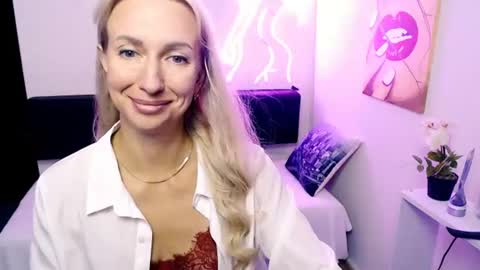 cute_smile_shy online show from August 14, 6:17 am