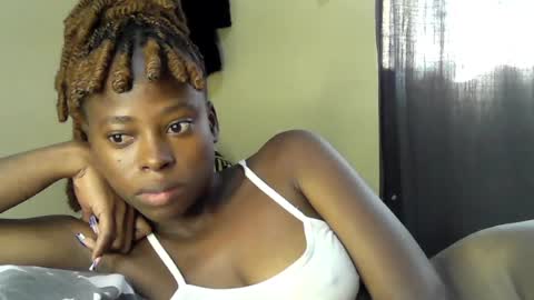 cute_sonny online show from August 4, 7:05 am