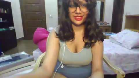 cuteandpotato12345 online show from April 8, 3:44 pm