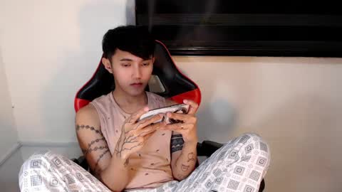 cuteasiancock98 online show from August 3, 8:10 am