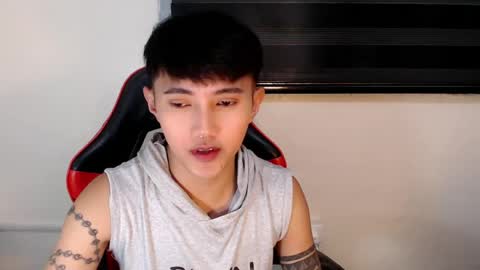 cuteasiancock98 online show from August 6, 5:28 am