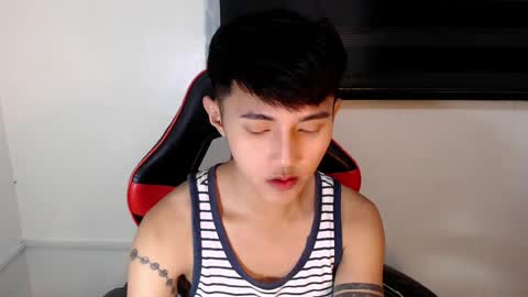 cuteasiancock98 online show from August 13, 12:57 am