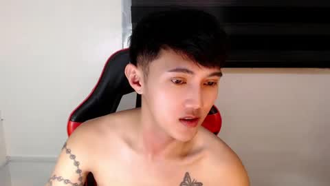 cuteasiancock98 online show from August 14, 5:38 pm