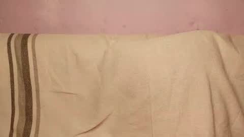 cuteaura20 online show from August 6, 8:19 pm