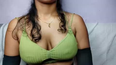 cuteaura20 online show from August 15, 6:12 pm
