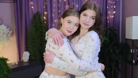 Aurora Lina and a few other beauties online show from March 28, 11:39 am