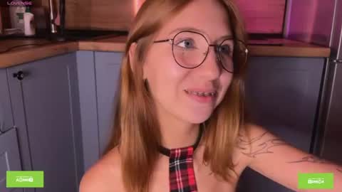 Lissa and Tom online show from August 7, 10:32 pm