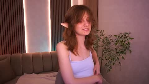Foxy online show from July 28, 3:40 pm