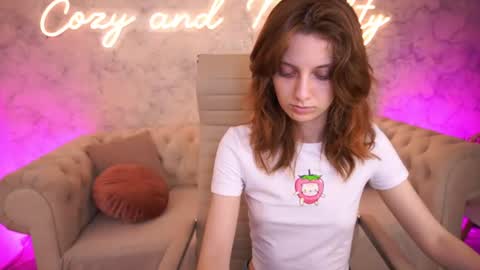 Foxy online show from August 4, 1:19 pm