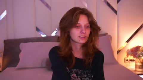 Foxy online show from August 17, 1:49 pm