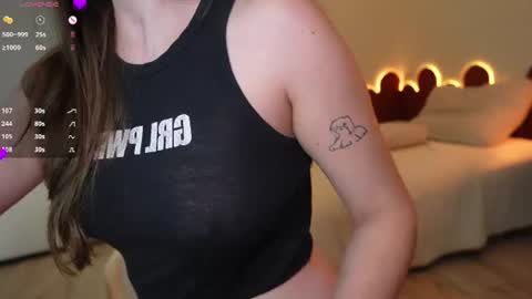 Mia online show from July 13, 7:41 pm