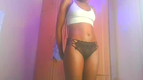 cutegee21 online show from June 24, 12:56 am