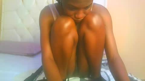 cutegee21 online show from July 7, 9:19 pm
