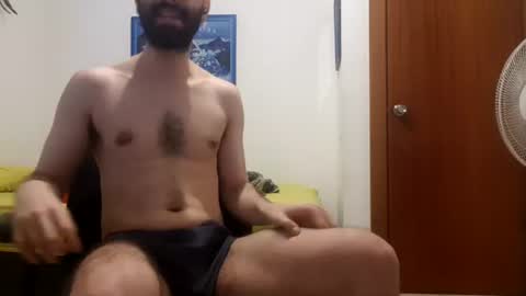 cuteguy52 online show from August 1, 5:57 am