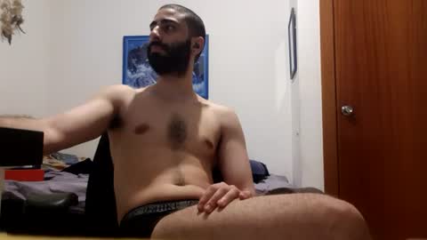 cuteguy52 online show from August 2, 12:56 pm