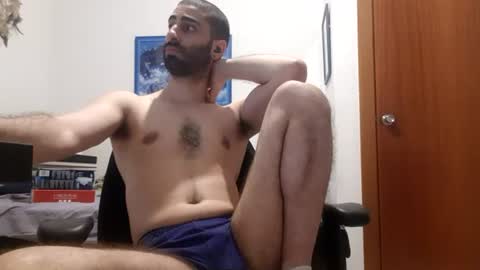 cuteguy52 online show from August 3, 2:24 pm