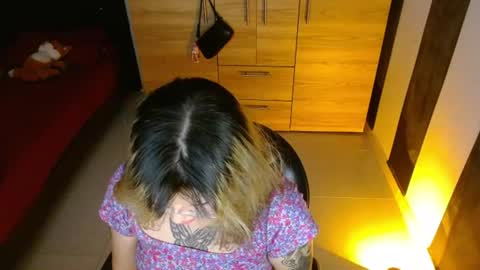 isabella online show from July 23, 4:04 am