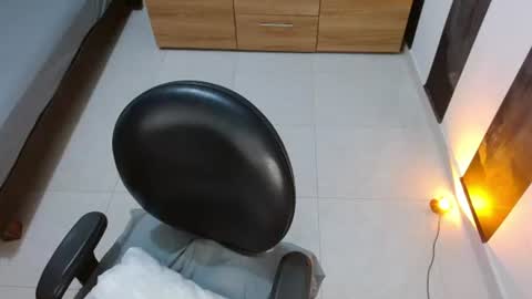 isabella online show from August 2, 6:37 pm