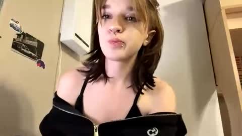 cutejurata online show from August 8, 10:37 am