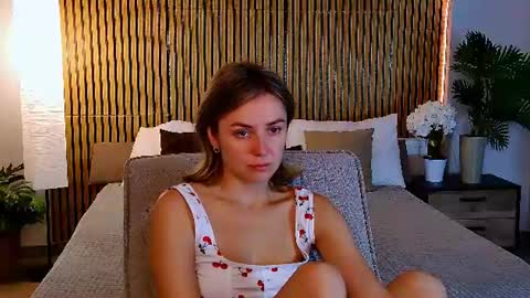 cutemirage online show from August 5, 2:59 pm