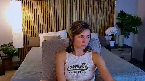 cutemirage online show from August 6, 6:40 pm