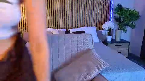 cutemirage online show from August 7, 5:57 pm