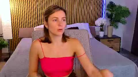 cutemirage online show from August 8, 3:56 pm