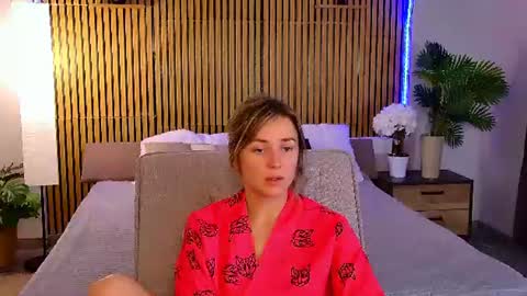cutemirage online show from August 8, 8:20 pm