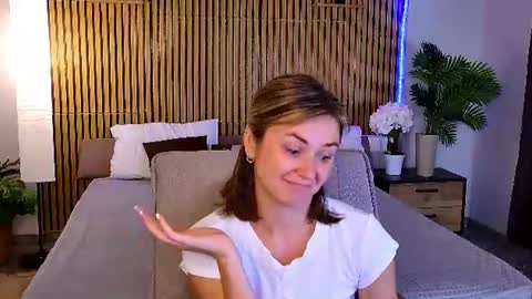 cutemirage online show from August 11, 3:36 pm