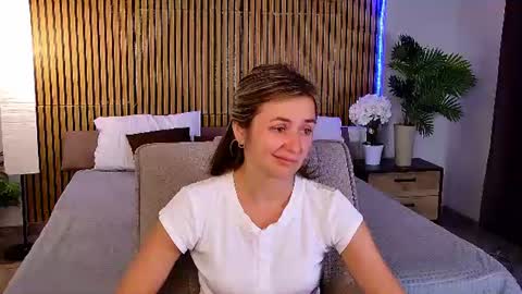cutemirage online show from August 11, 6:54 pm