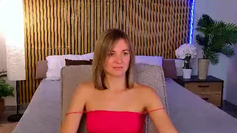 cutemirage online show from August 15, 3:49 pm
