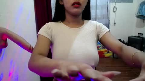 isabel online show from August 18, 9:26 am
