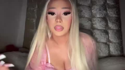 cutesy doll online show from April 4, 10:06 pm