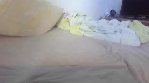 cutetoyboy86 online show from September 10, 2:27 pm