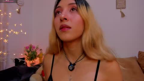 cuteweed420 online show from July 31, 1:45 am
