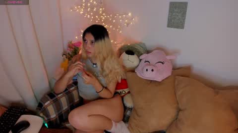cuteweed420 online show from August 7, 3:17 am