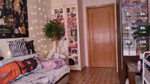 cutewhip online show from May 31, 8:49 am