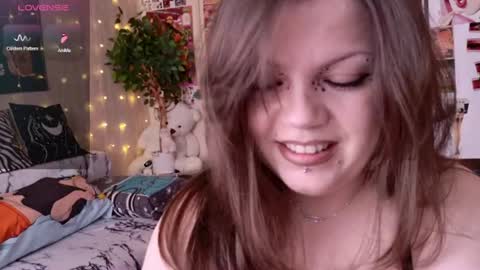 cutewhip online show from July 13, 12:56 pm