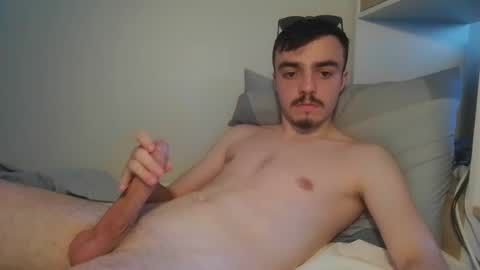 cutie garlix online show from July 8, 3:38 pm